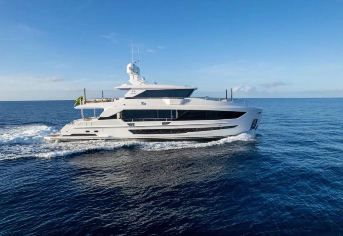 Supreme Yacht Charters